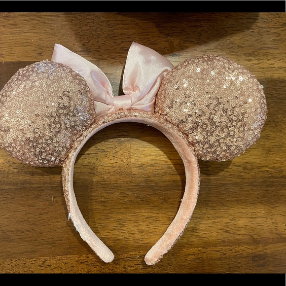 Sleeping Beauty Loungefly bag+ears - Picture 3 of 7